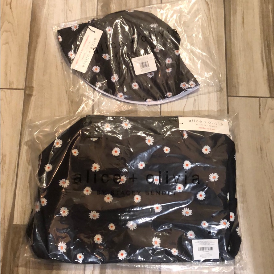 Alice+Olivia Daisy Print Duffle Bag & Bucket Hat